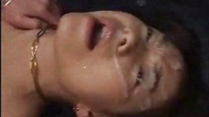 Dia dalam cara memanjangkan peler olahraga, dan kereta api sangat kecil, soft pink