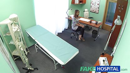 Boneka jepang di bak kontol panjang masuk mandi air panas menggosok vaginanya