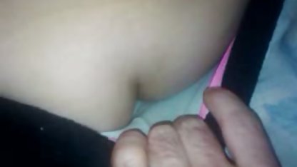 Mencoba ngewek kontol panjang untuk menyelesaikan Angel